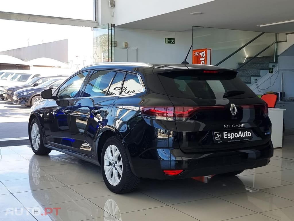 Renault Mégane Sport Tourer  1.6 E-Tech Plug-In Intens