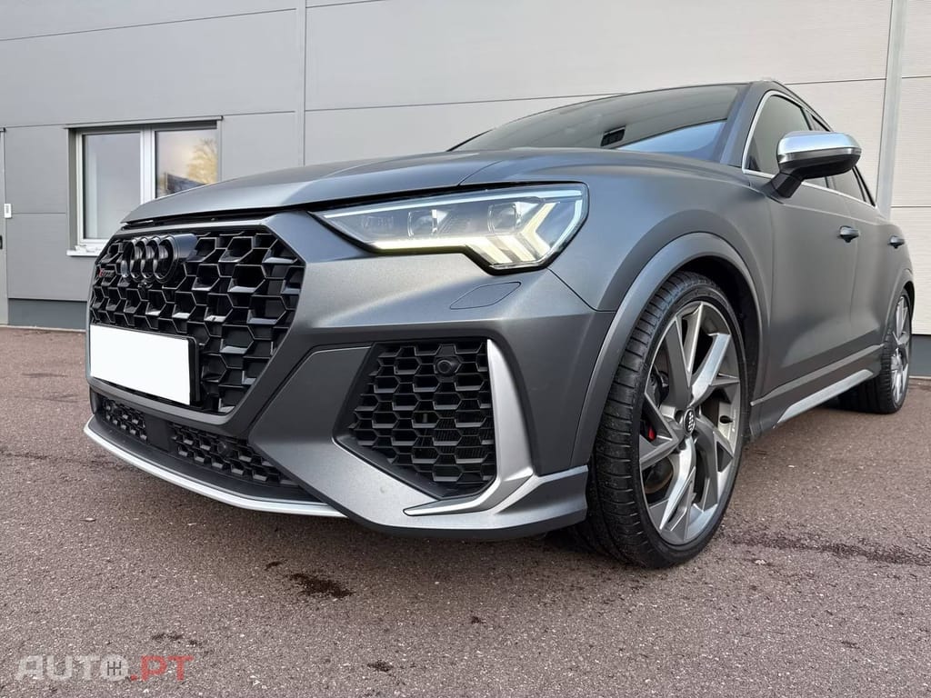 Audi RSQ3 quattro Matrix