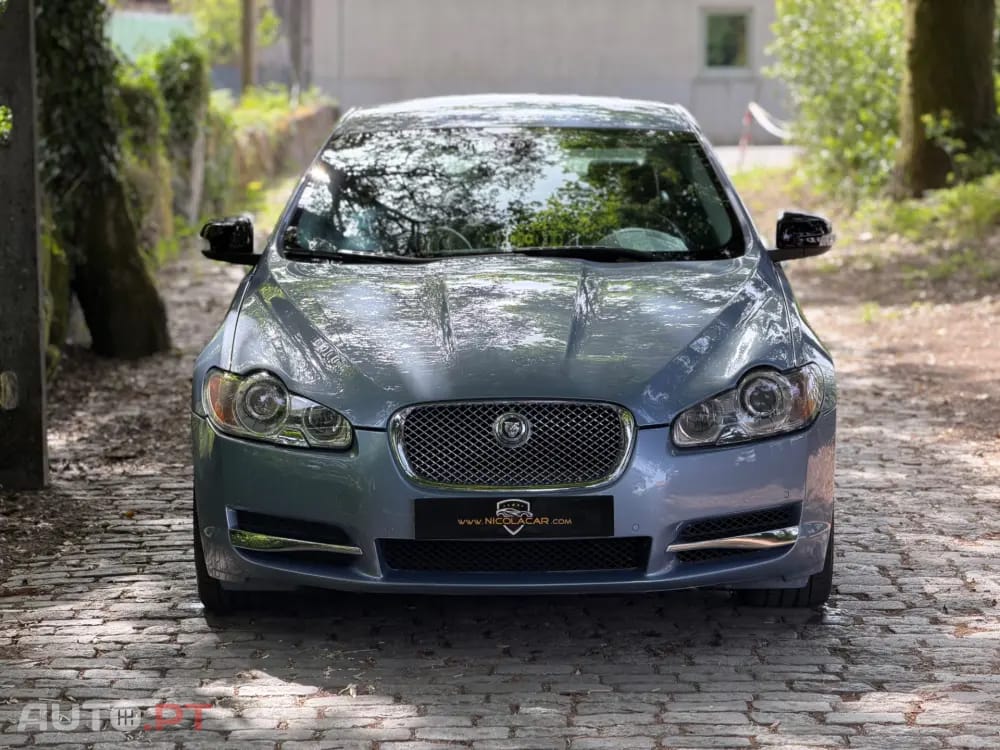Jaguar XF 2.7 D V6 Premium Luxury