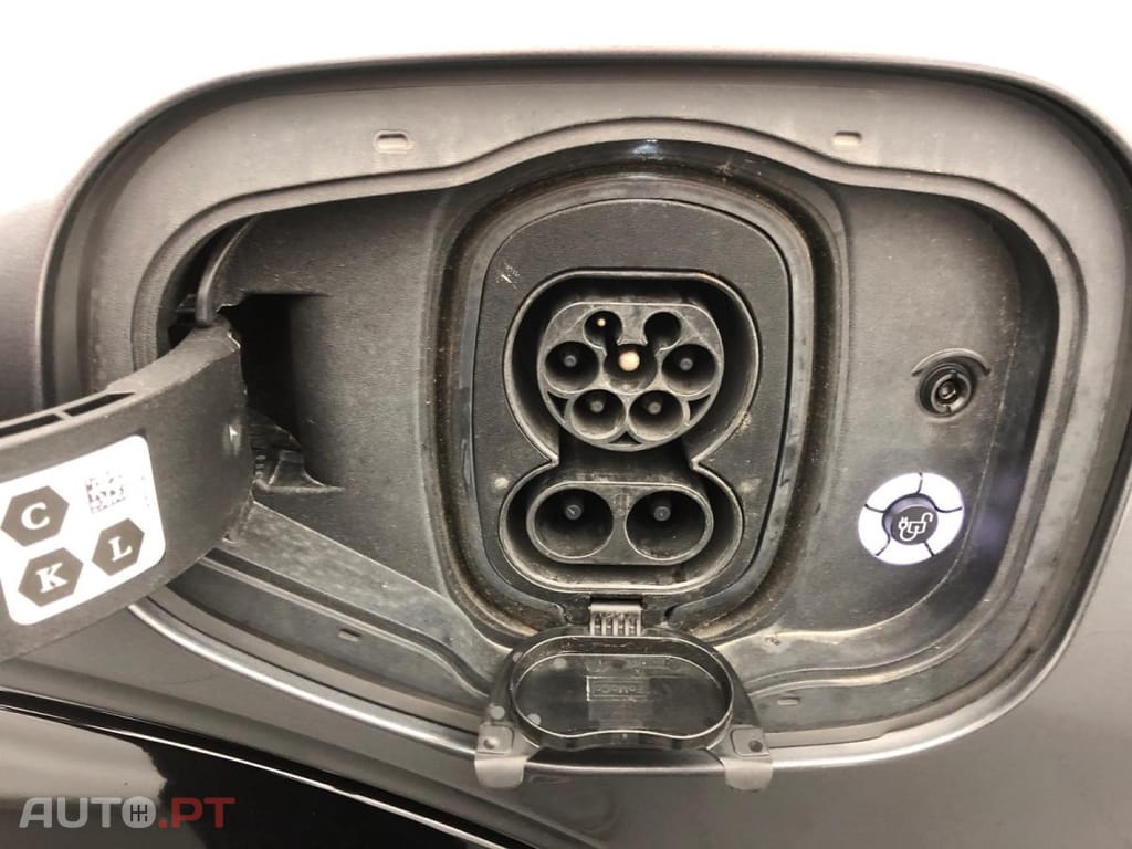 Ford Mustang Mach-E Standard Range