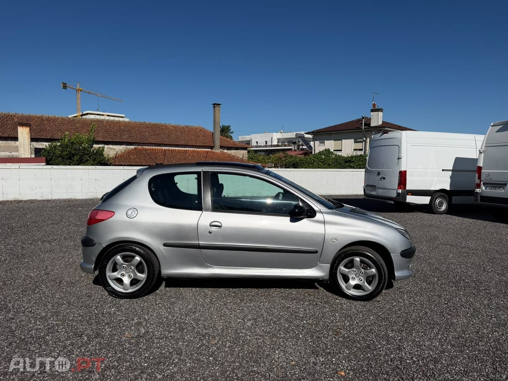 Peugeot 206 1.6 GTi