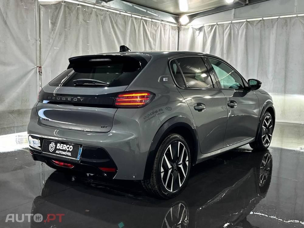 Peugeot E-208 51 kWh GT