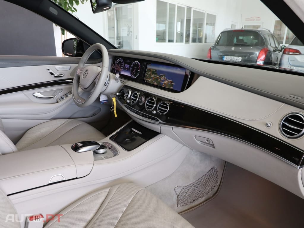 Mercedes-Benz S 300 BlueTEC Hybrid