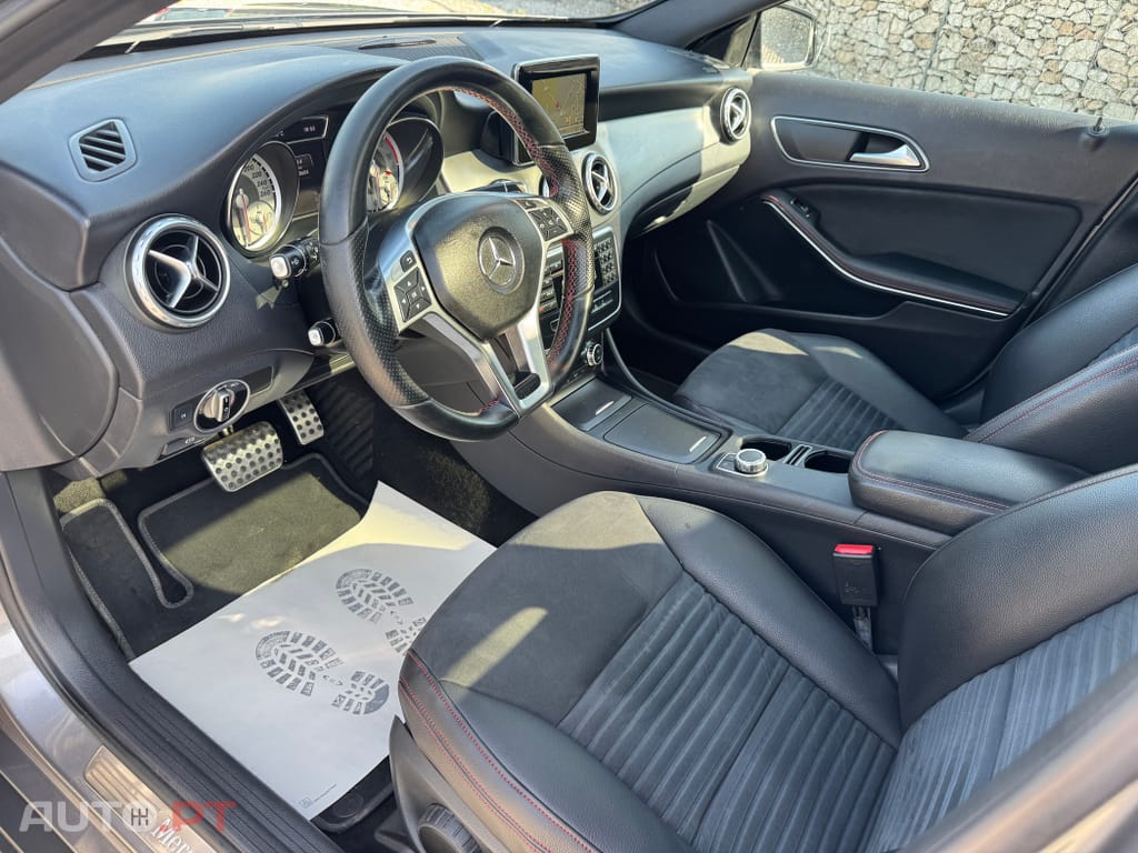 Mercedes-Benz GLA 220 CDi AMG Line