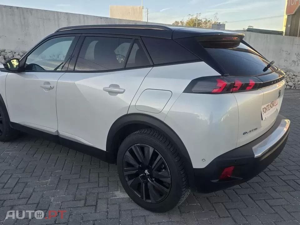 Peugeot E-2008 GT Pack