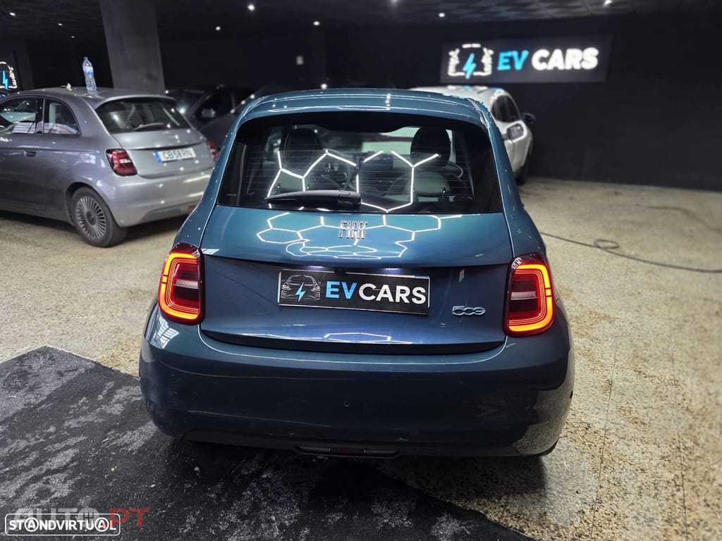 Fiat 500e La Prima