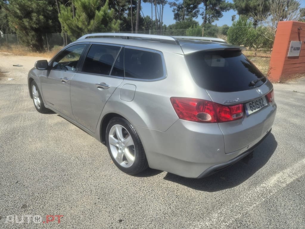 Honda Accord Tourer 2.2 i-DTEC Elegance