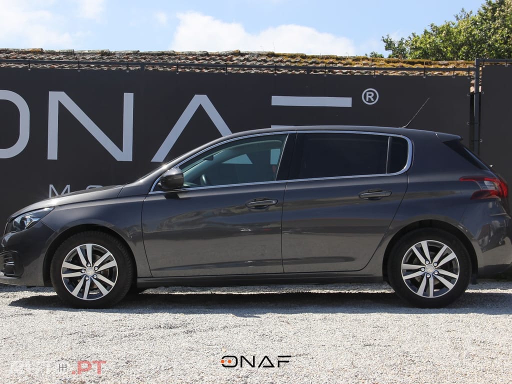 Peugeot 308 1.2 Pure Tech 110