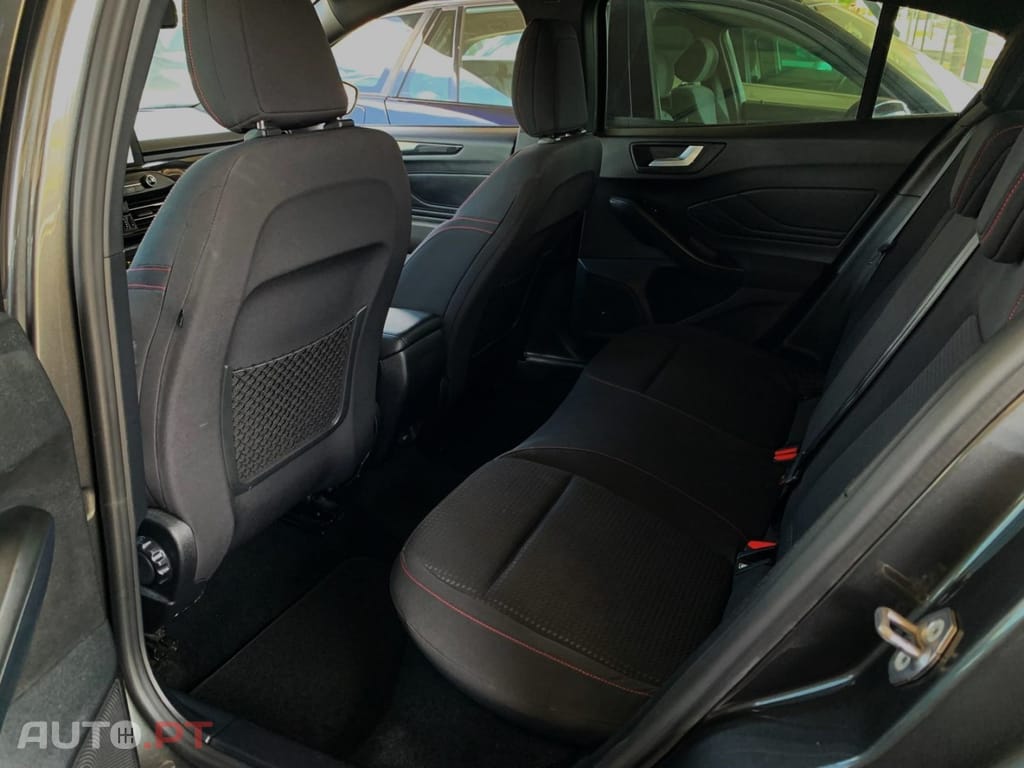 Ford Focus 1.5 TDCi EcoBlue ST-Line