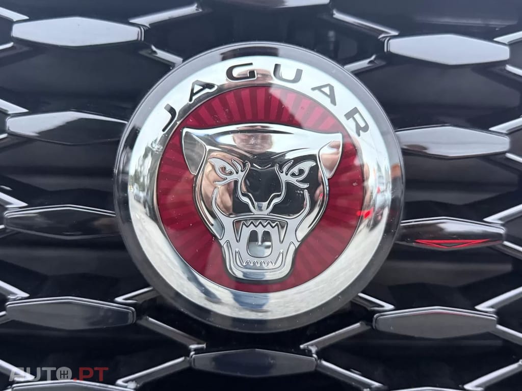Jaguar E-Pace 1.5 P300e R-Dynamic SE AWD Aut.