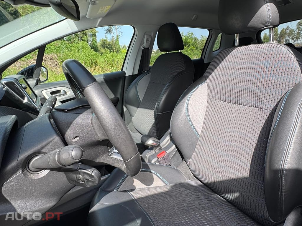 Peugeot 2008 Urban Crossway 1.2 PureTech