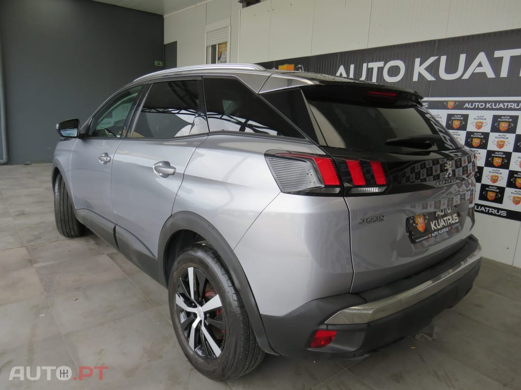 Peugeot 3008 1.5 BlueHDi Active