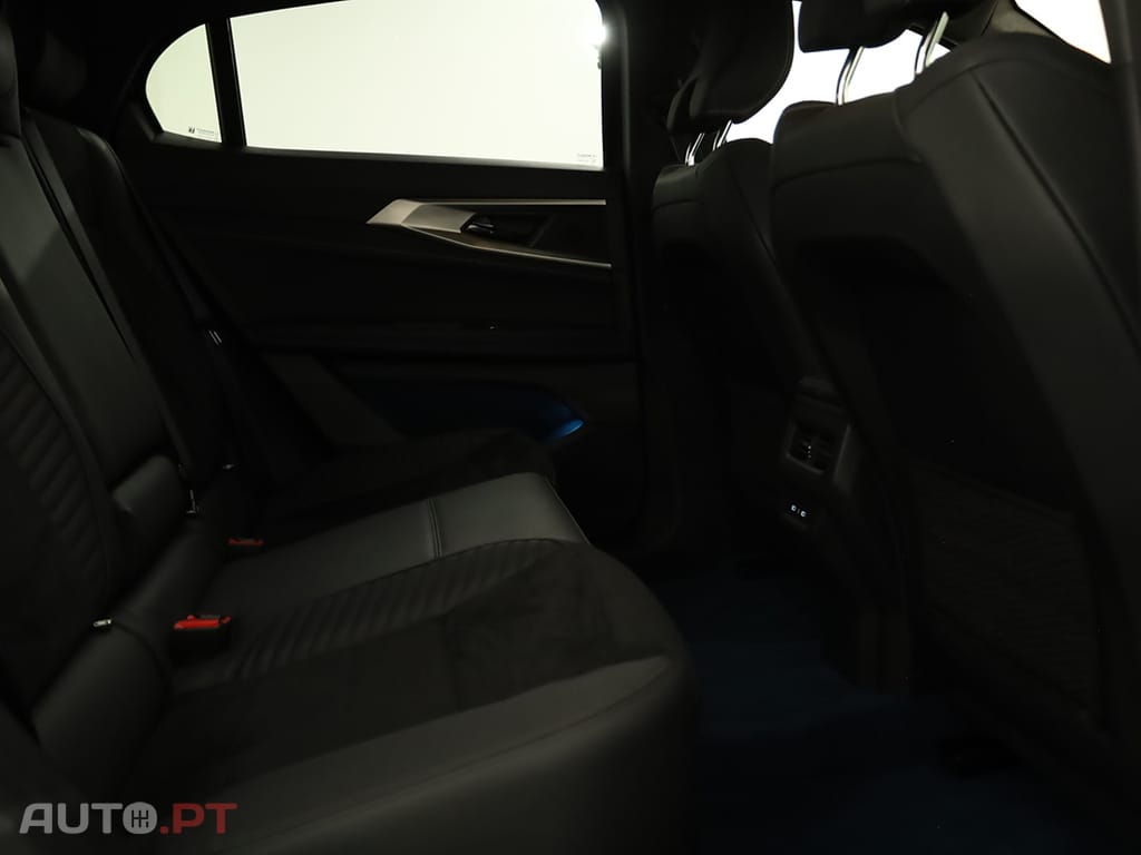 Renault Rafale 1.2 Hyper Hybrid E-Tech 4x4 Esprit Alpine