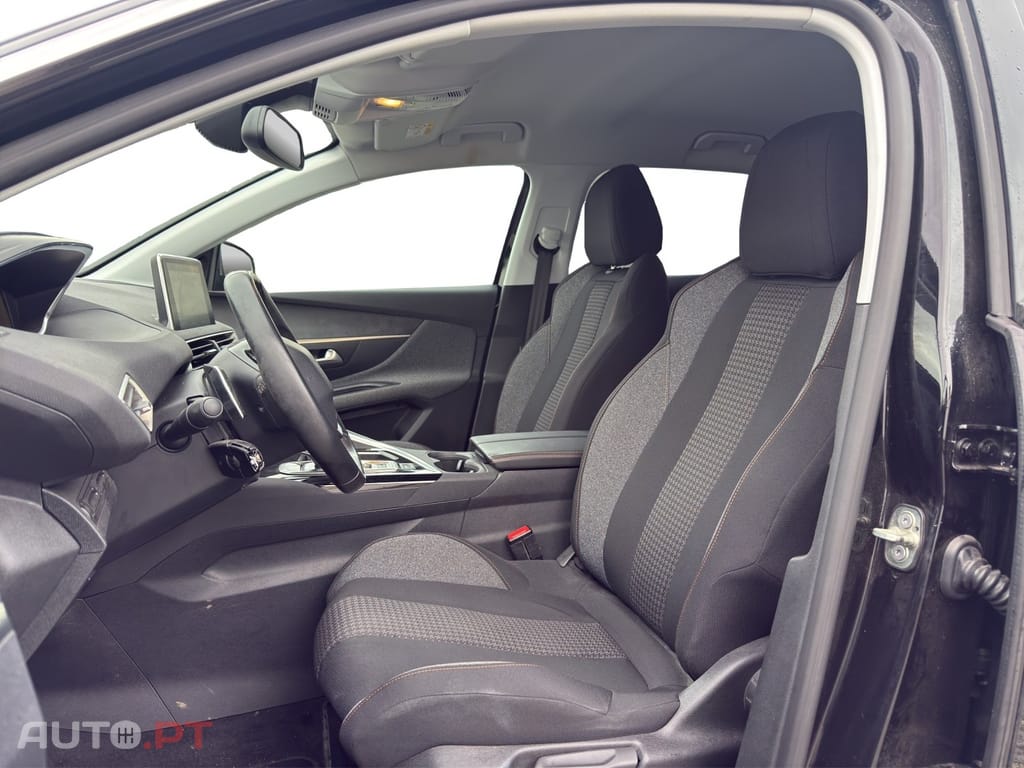 Peugeot 3008 PureTech 130 Stop & Start GPF EAT8 Active