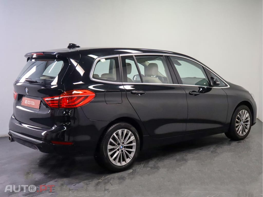 BMW 216 d Auto