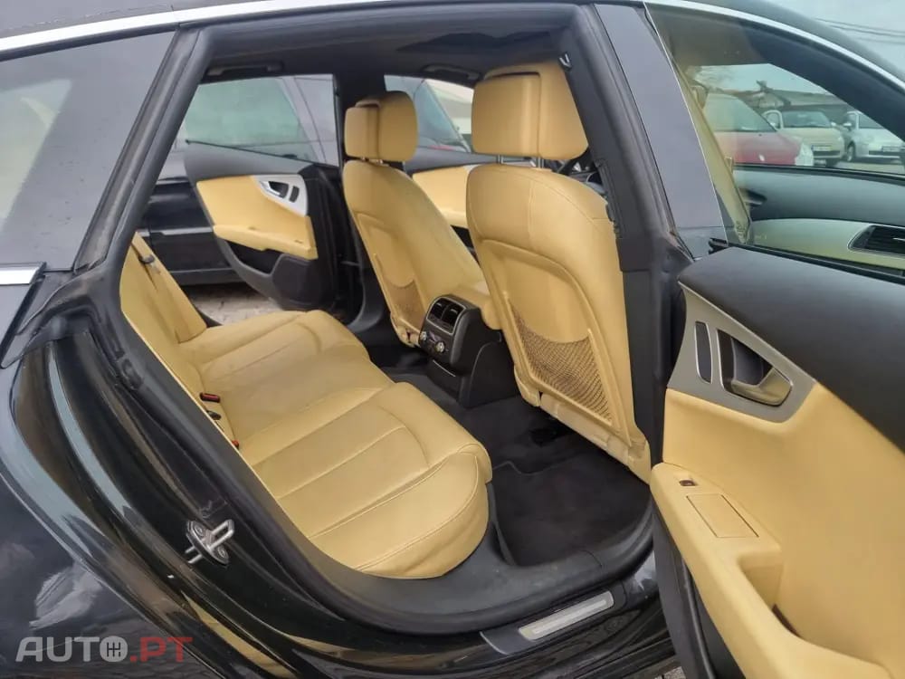 Audi A7 3.0 TDi V6 quattro S tronic
