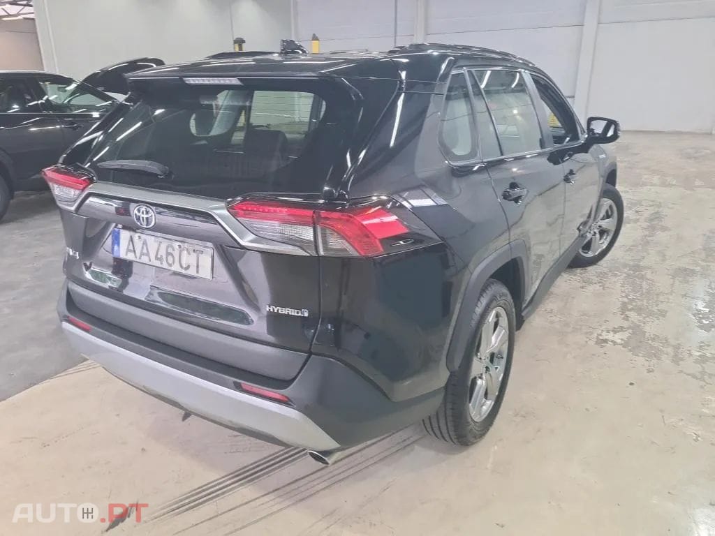 Toyota RAV4 2.5 HDF Comfort