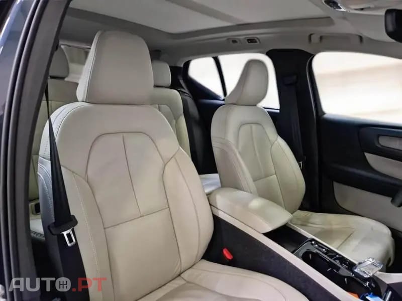 Volvo XC40 T5 Recharge DKG Inscription
