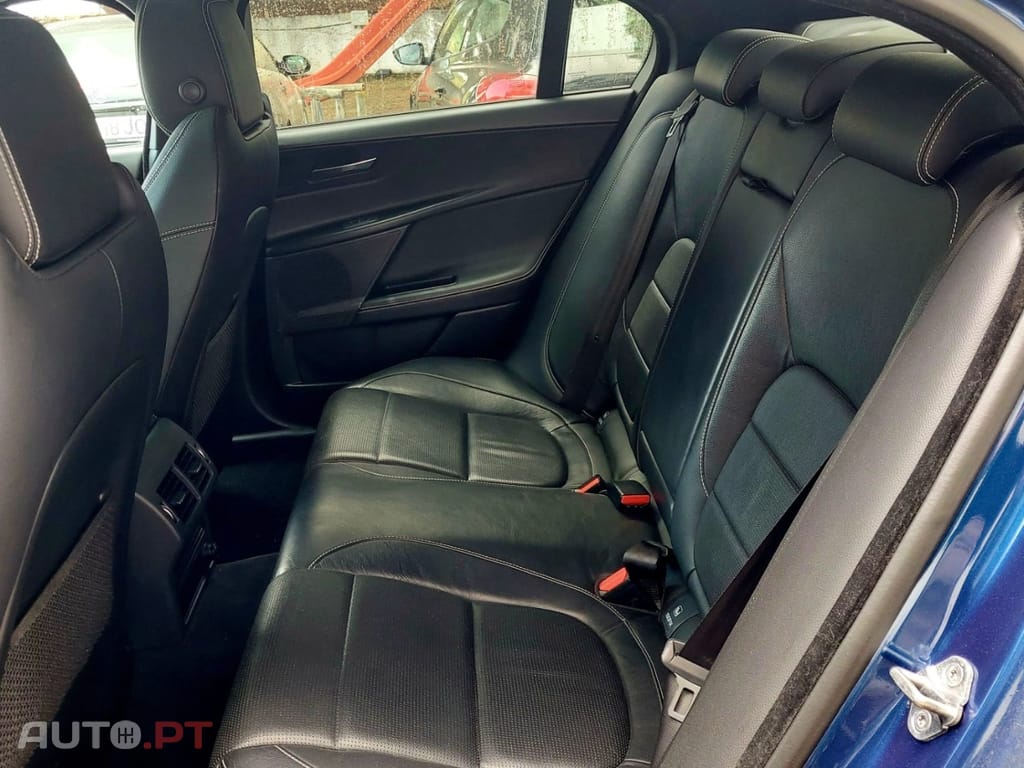Jaguar XE 2.0 D R-Sport Aut.