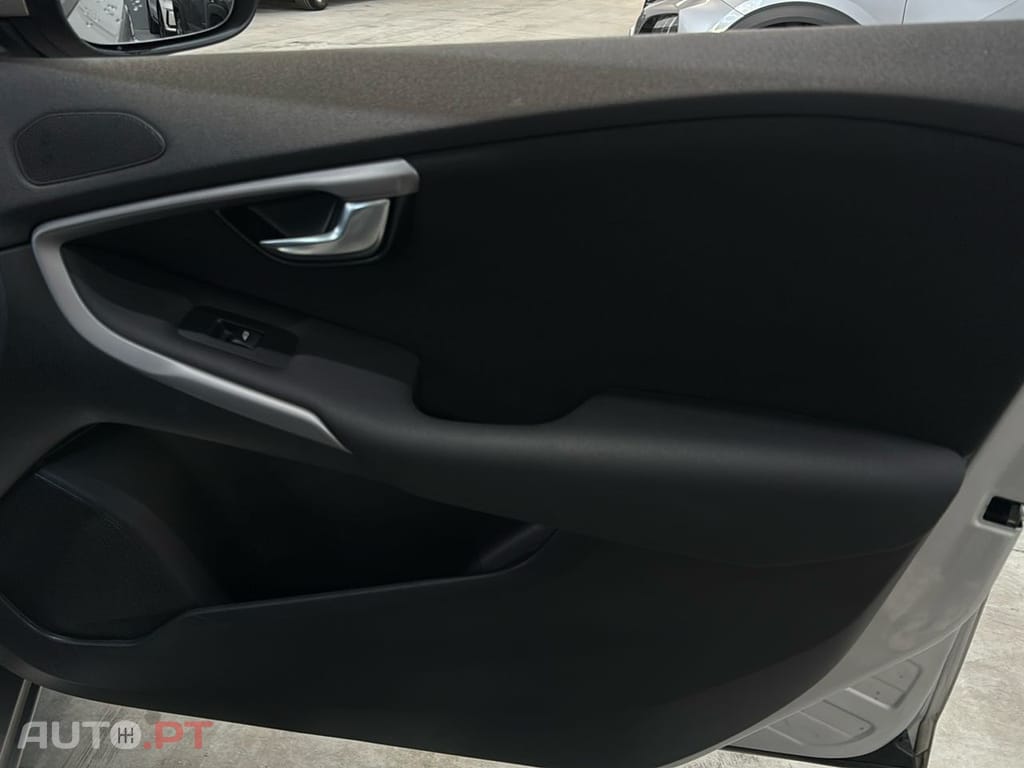 Volvo V40 2.0 D3 Momentum