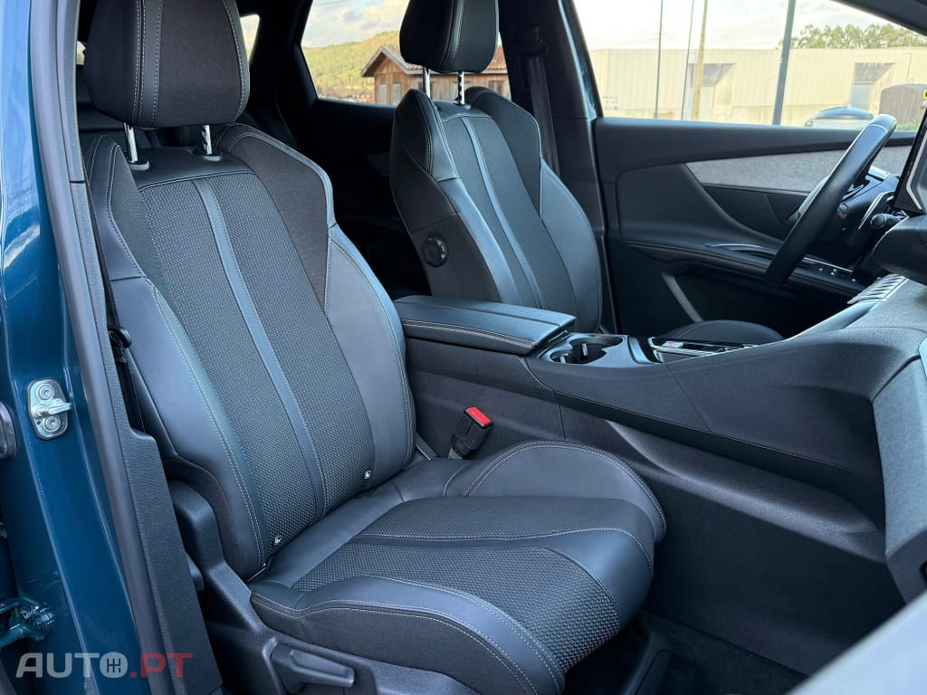 Peugeot 3008 1.2 Hybrid GT e-DCS6