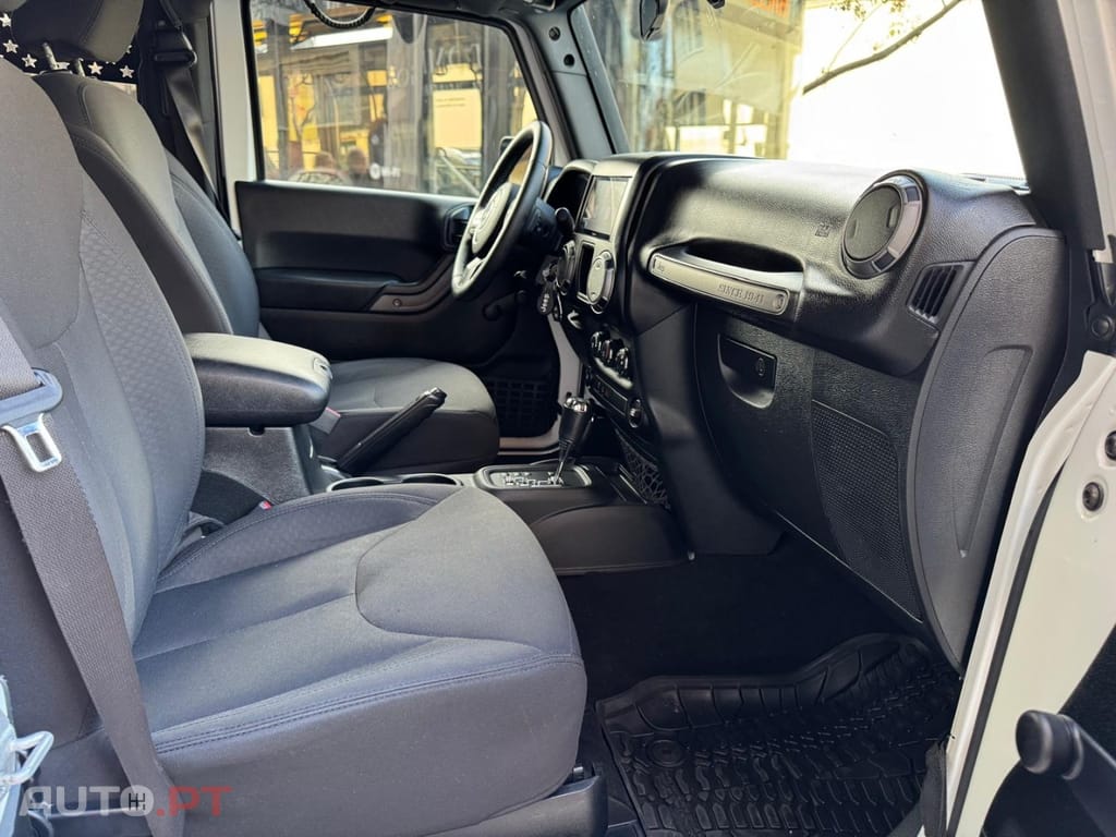 Jeep Wrangler Hard-Top 3.6 Auto X