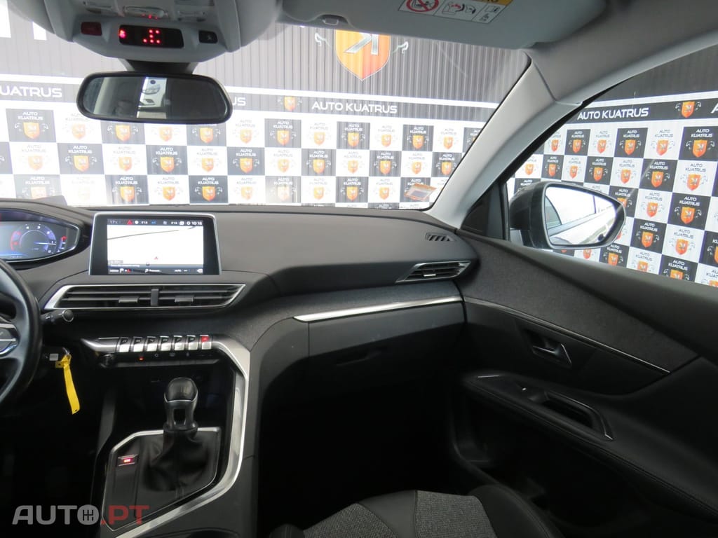 Peugeot 5008 1.5 BlueHDi Allure