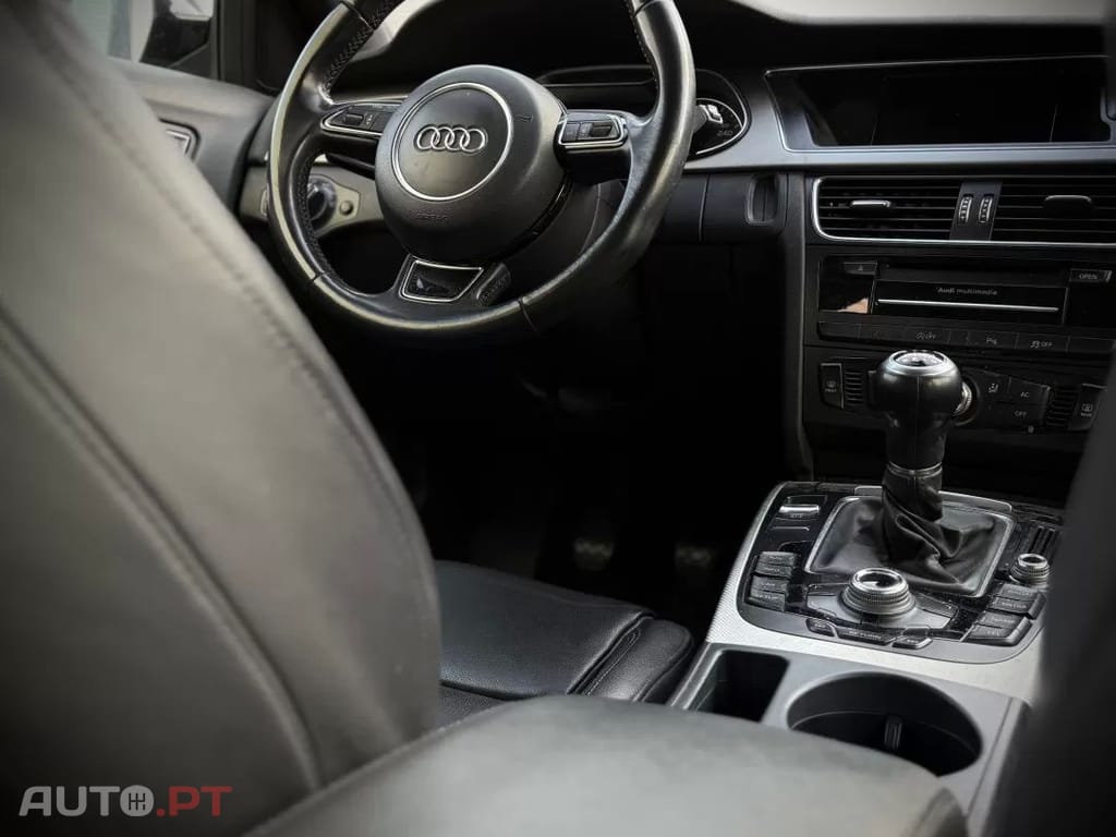 Audi A4 Avant 2.0 TDI S-line