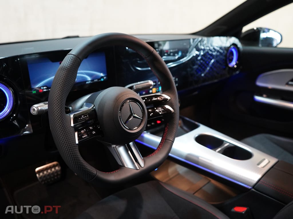 Mercedes-Benz CLA 250 com tecnologia EQ