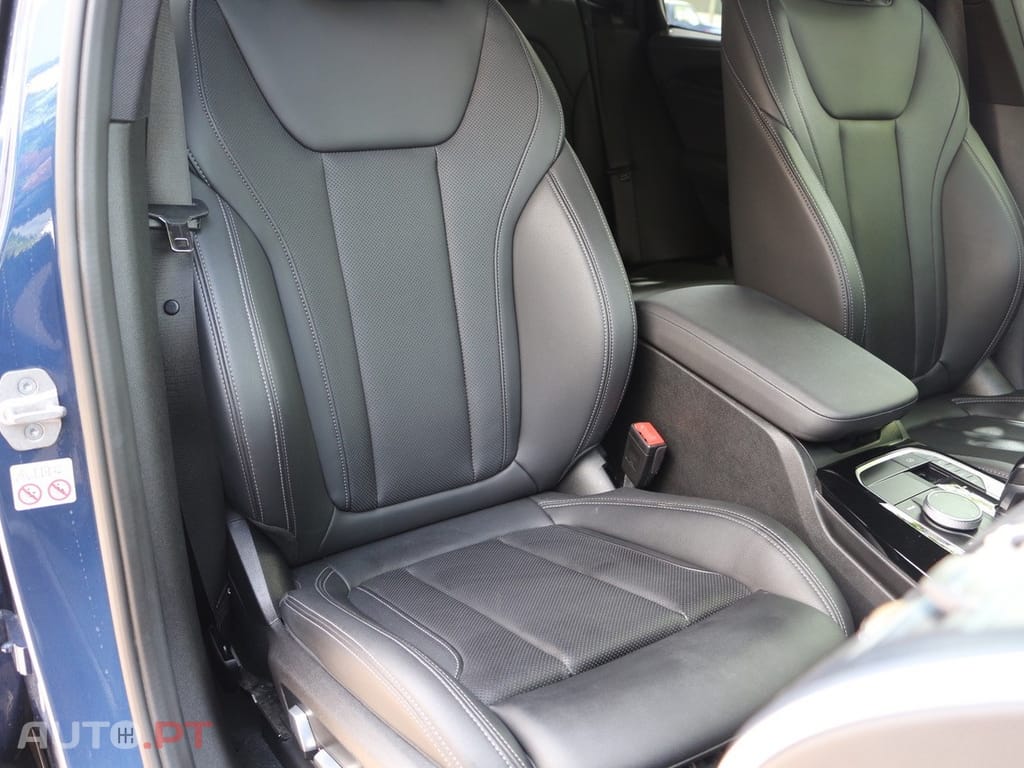 BMW X3 30 e xDrive Pack M Desportivo Pro
