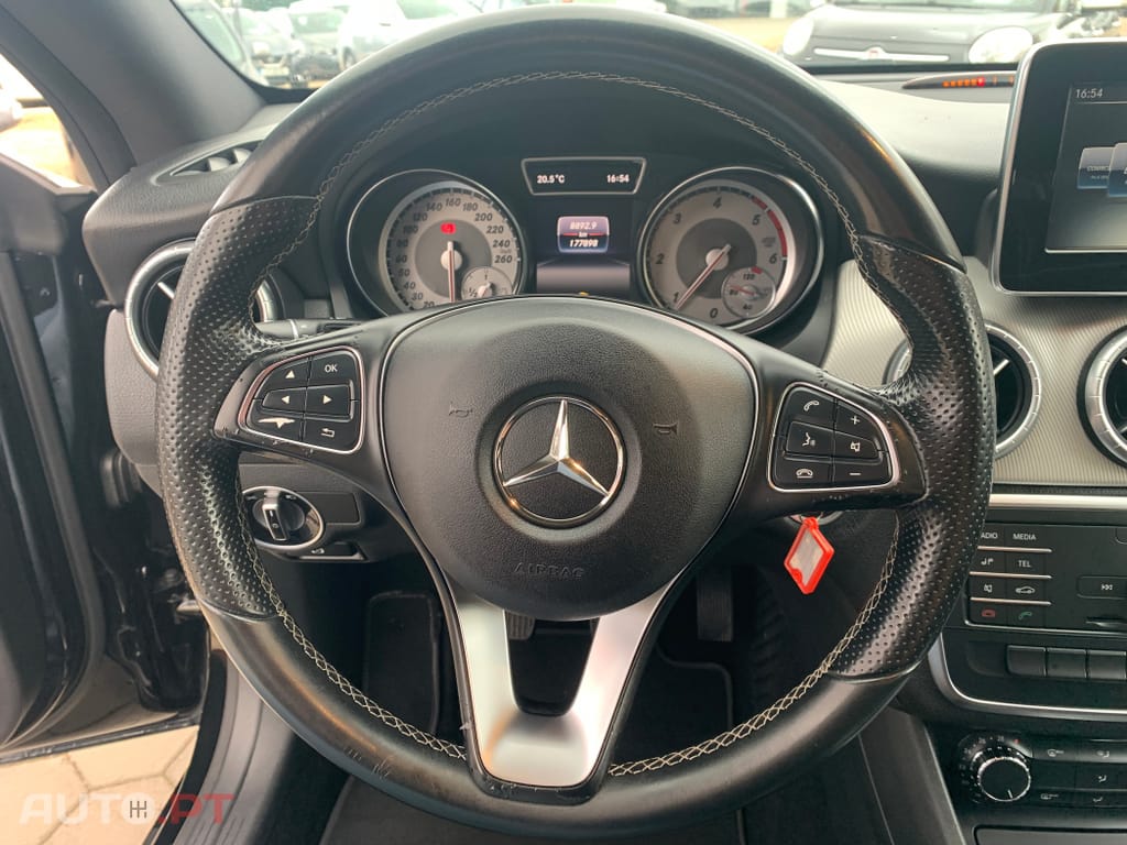 Mercedes-Benz CLA 180 d Shooting Brake