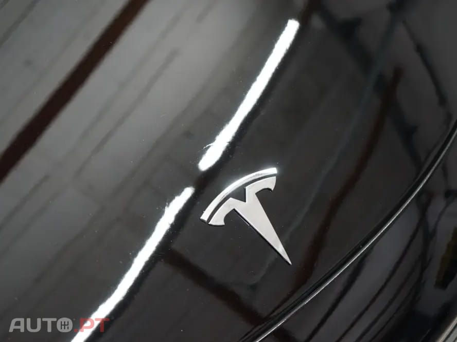 Tesla Model 3 Long Range AWD Dual Motor
