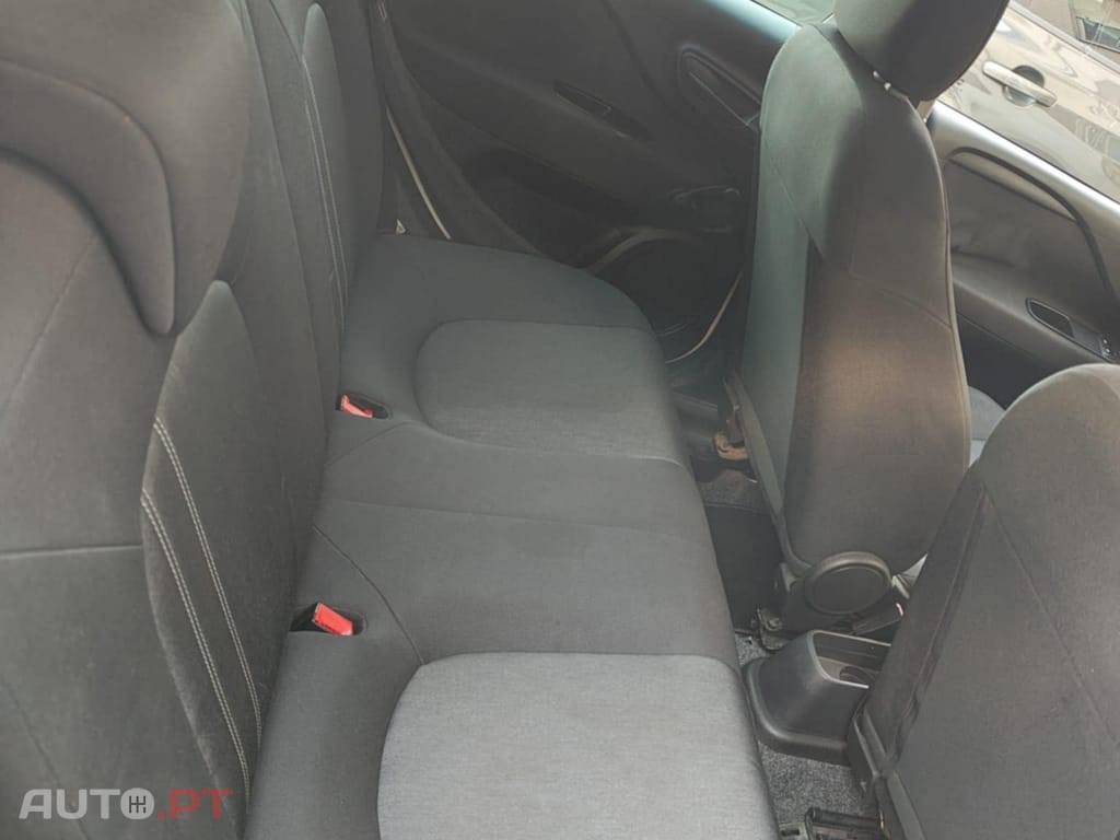 Fiat Punto 1.3Mjet diesel 85cv AC Nacional