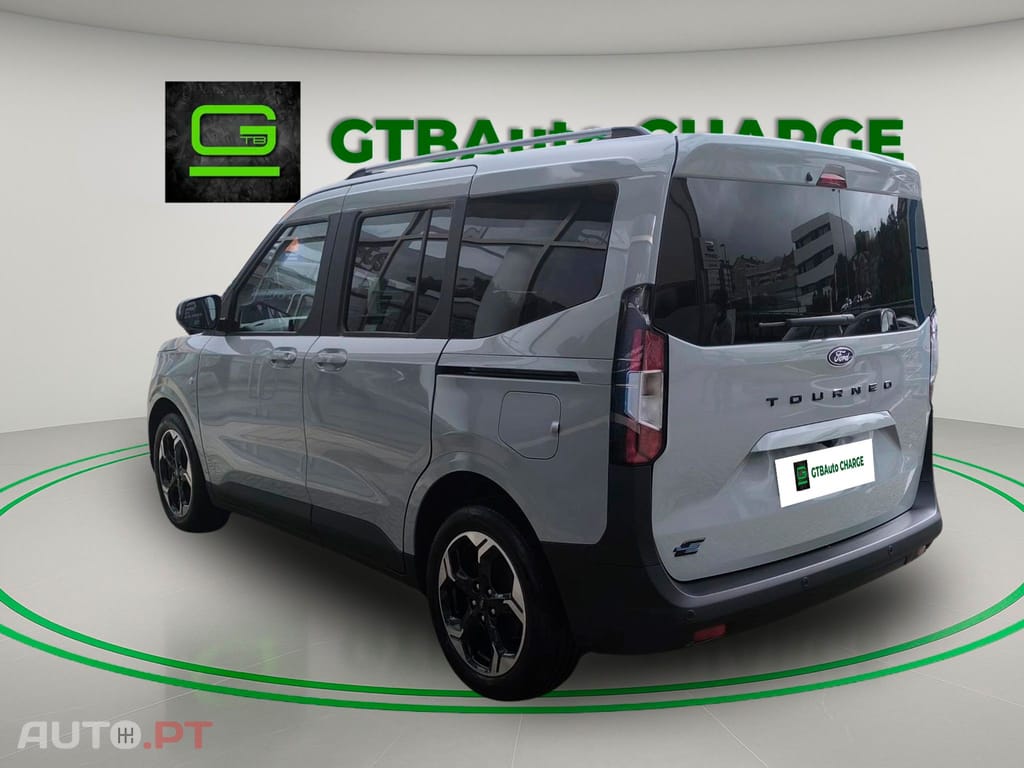Ford Transit E-Tourneo Courier Titanium I.V.A DEDUTIVEL 