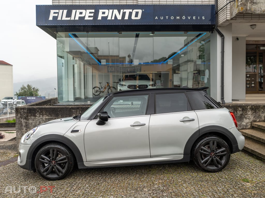 MINI Cooper Cooper Premium JCW Auto