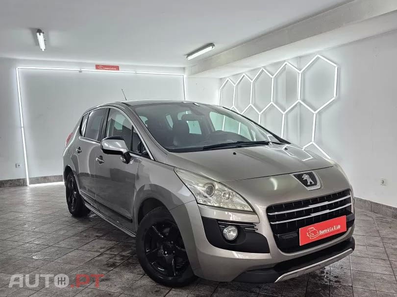 Peugeot 3008 2.0 HDi Hybrid4 88g