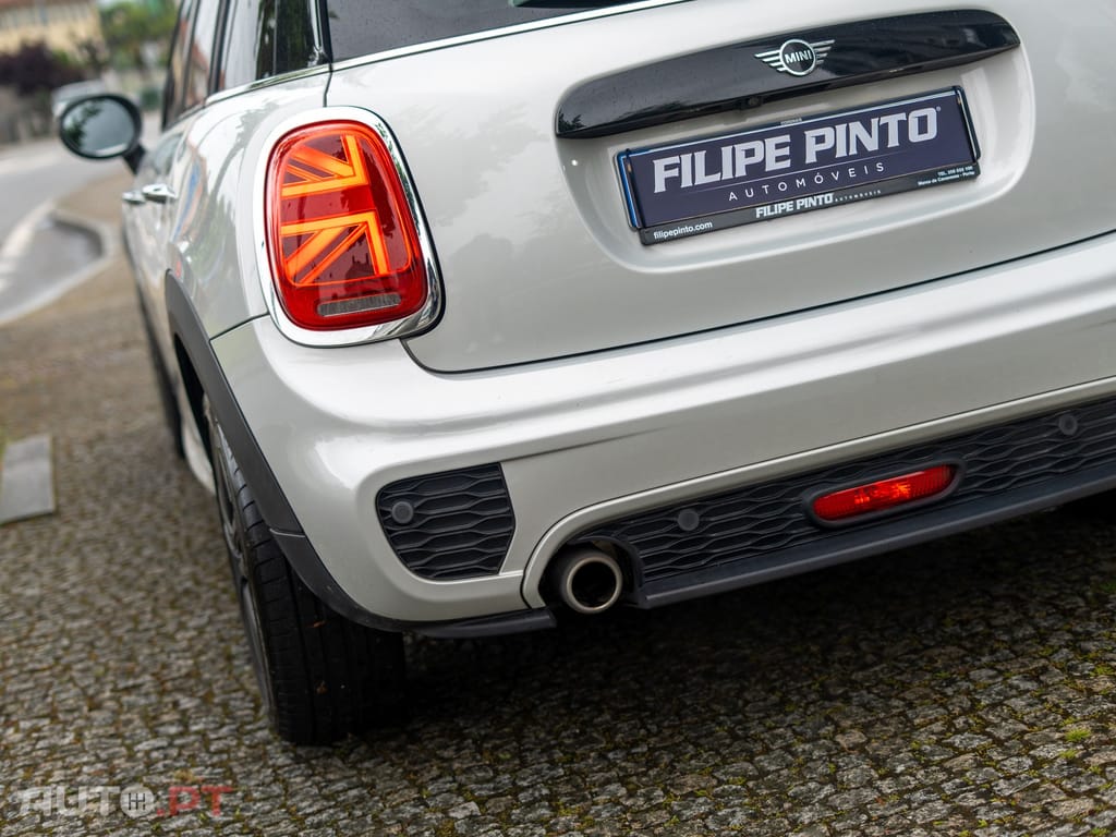 MINI Cooper Cooper Premium JCW Auto