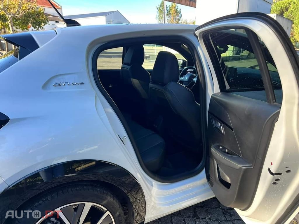 Peugeot 208 1.2 PureTech GT Line