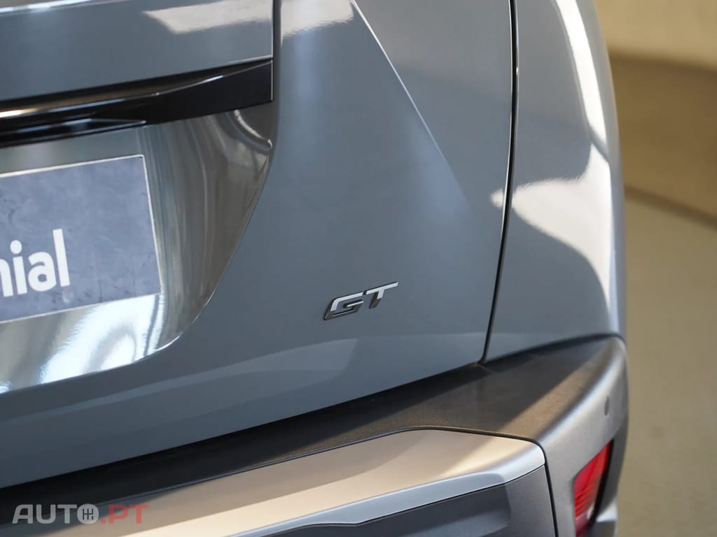 Peugeot E-2008 54 kWh GT