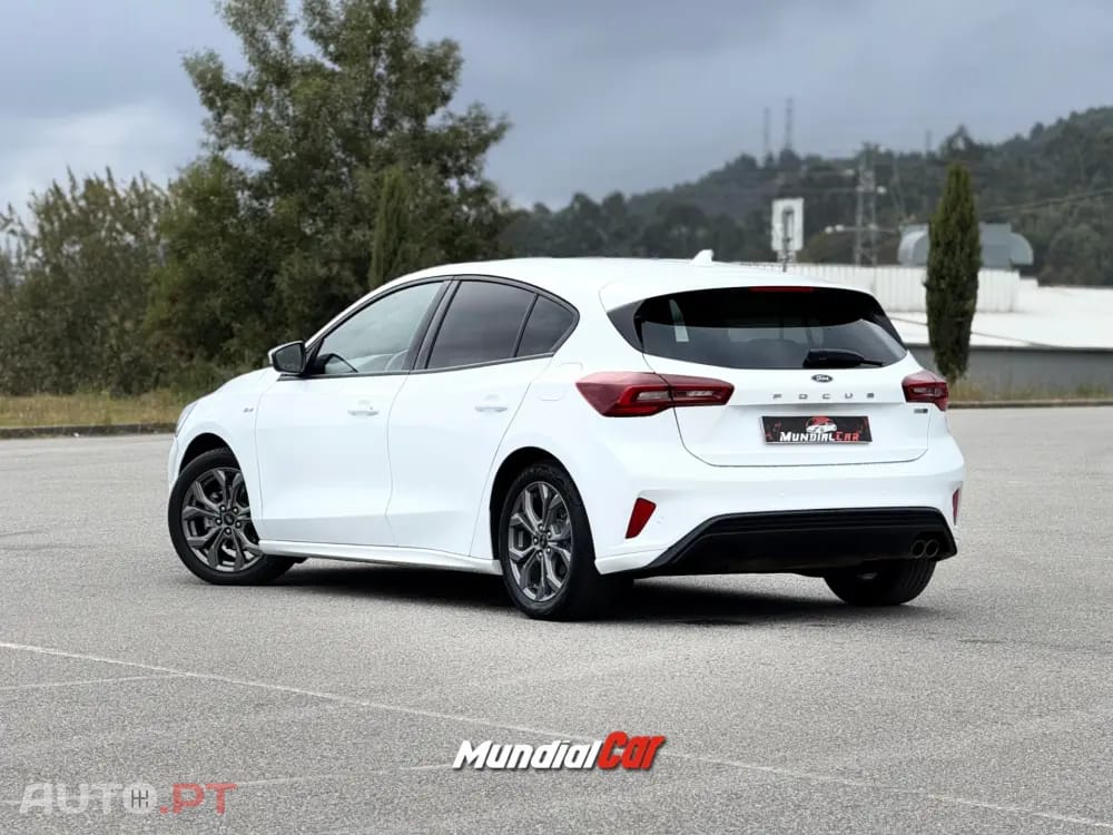 Ford Focus 1.0 EcoBoost MHEV ST-Line