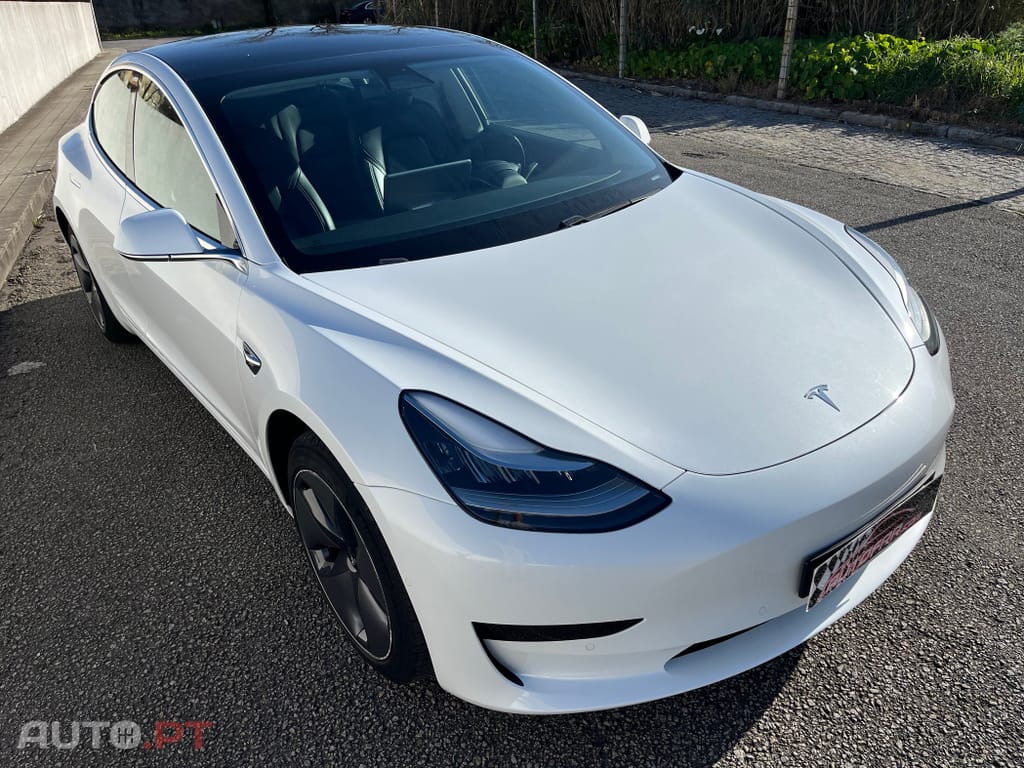 Tesla Model 3 Tração Traseira
