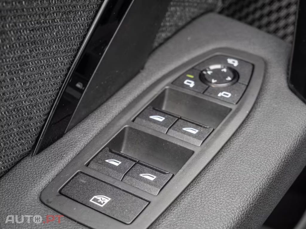 BMW iX1 xDrive 30 I.V.A DEDUTÍVEL