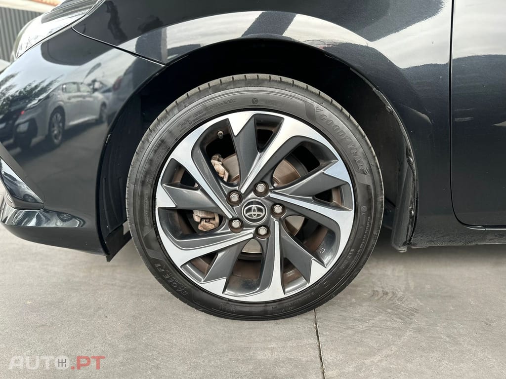 Toyota Auris 1.2T Comfort+Pack Sport