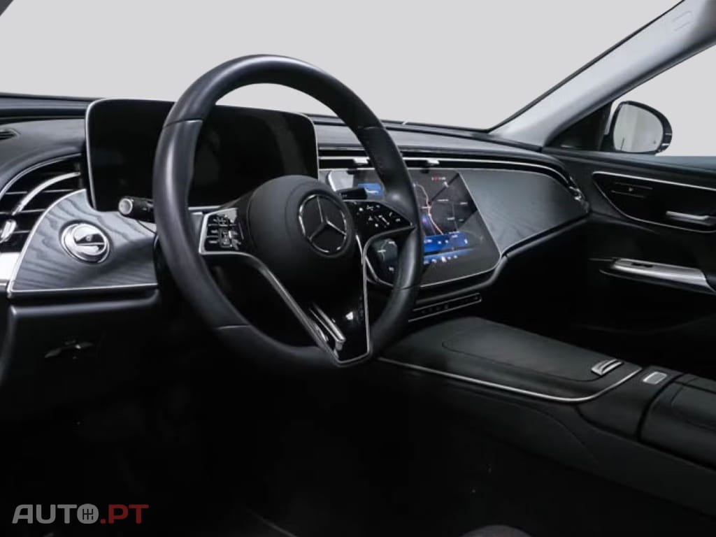 Mercedes-Benz E 300 I.V.A DEDUTIVEL e Avantgarde Advanced 