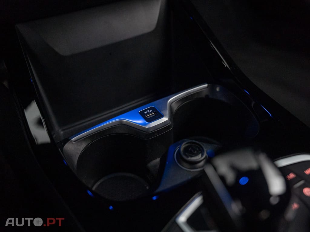 BMW 216 d Pack Desportivo M