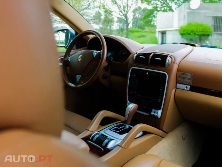 Porsche Cayenne Tiptronic