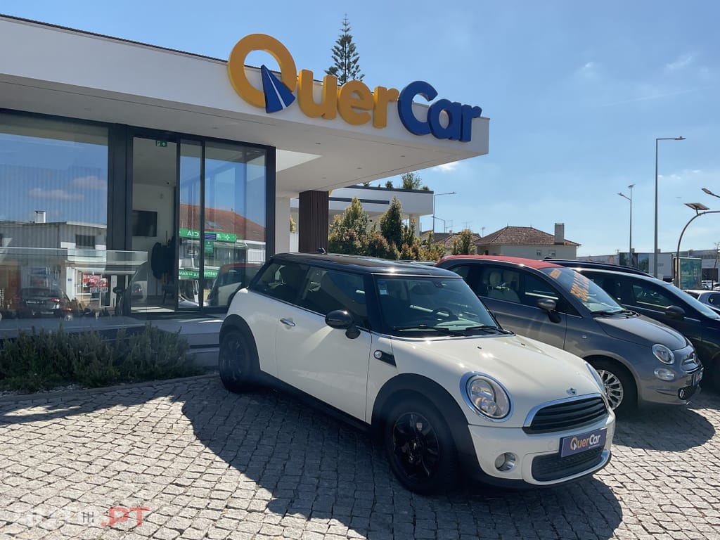 MINI Cooper Cooper D