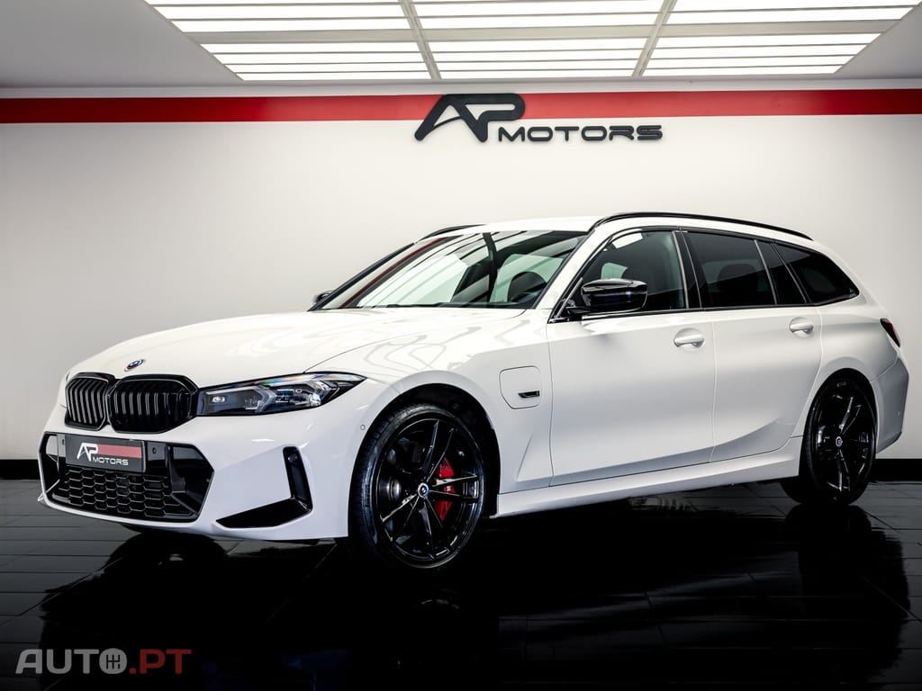 BMW 330 e Pack Desportivo M Auto