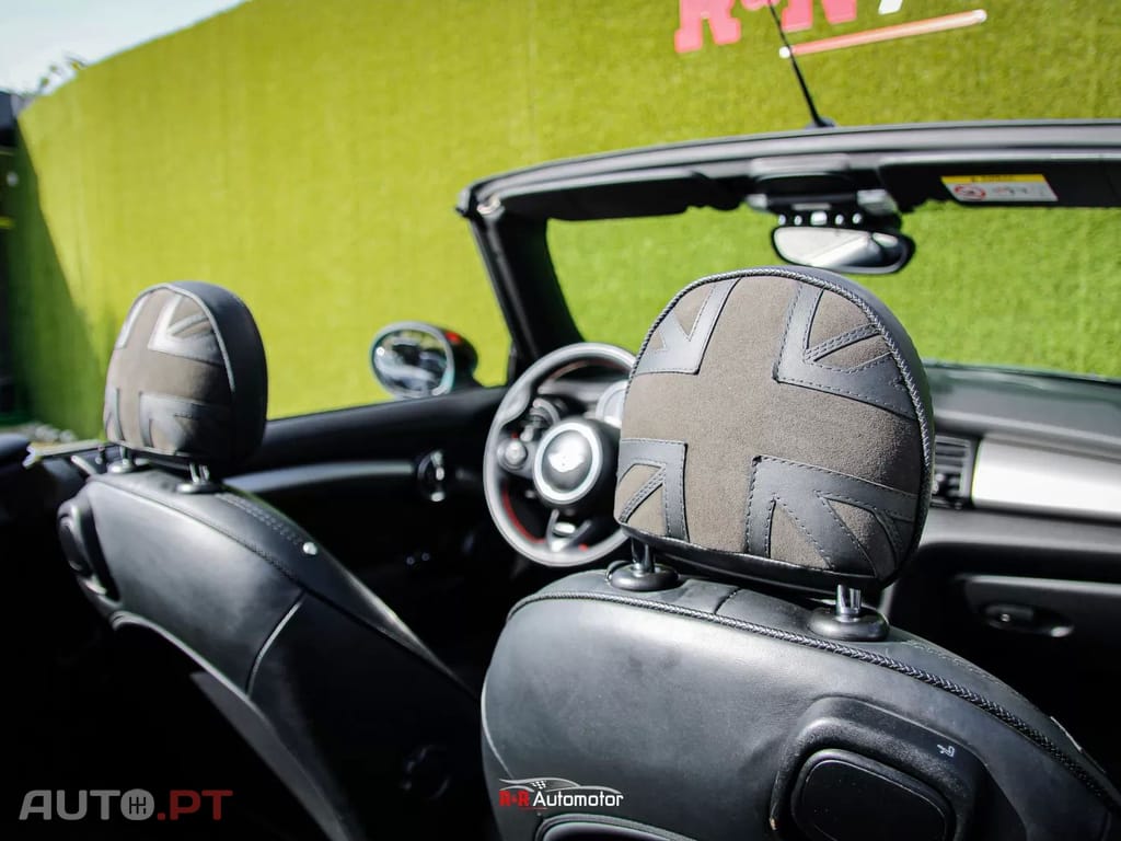 MINI Cabrio Cooper S Auto Desportiva