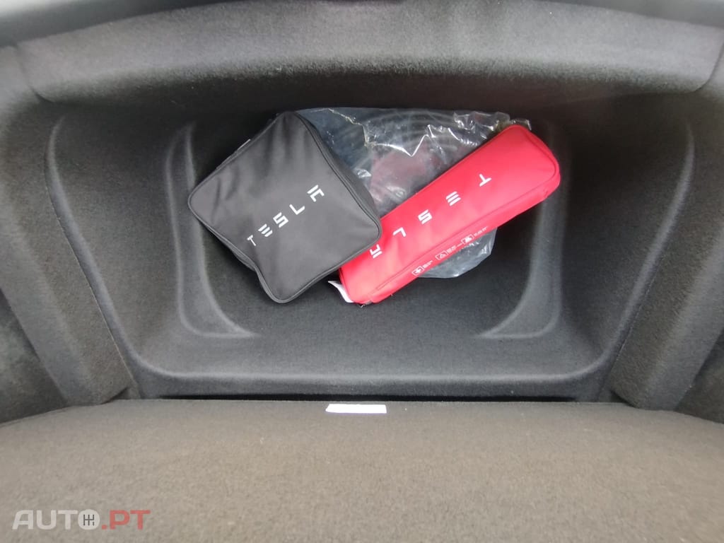 Tesla Model Y Tração Traseira